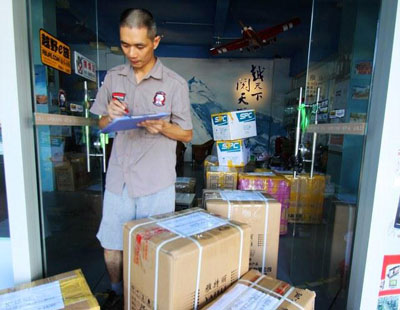 世宝文具西藏助学万里行 系列报道——捐赠物质抵达拉萨