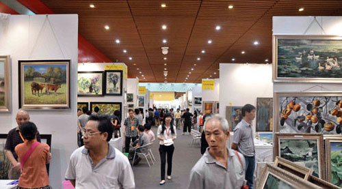 第二届广州艺术品交易博览会在广州白云国际会议中心开幕